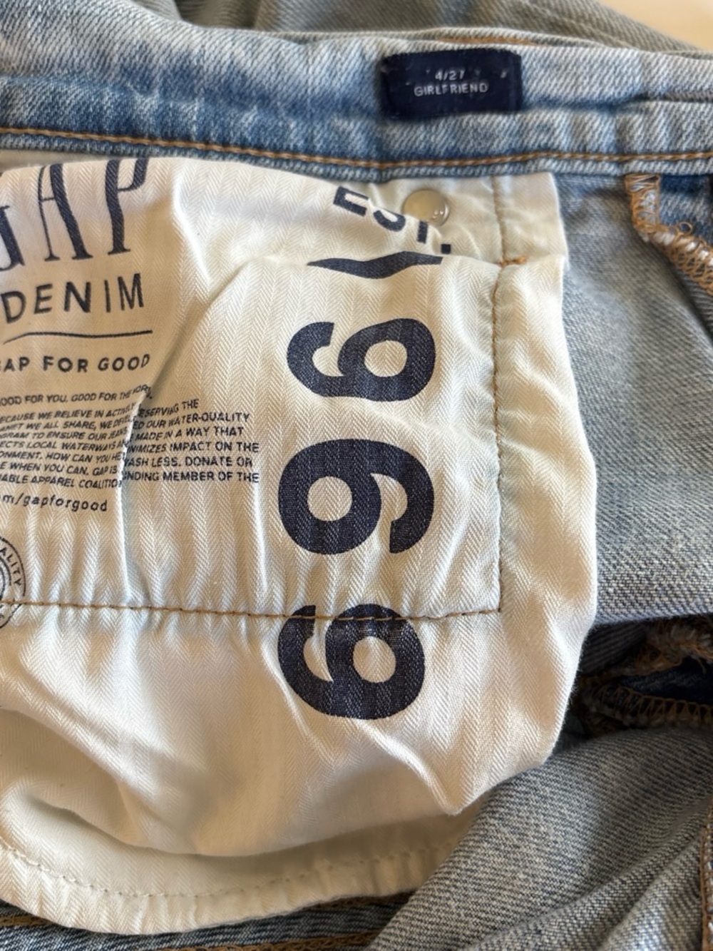 GAP Light Blue Straight Women’s girlfriend ankle Jeans - Picture 4 of 5